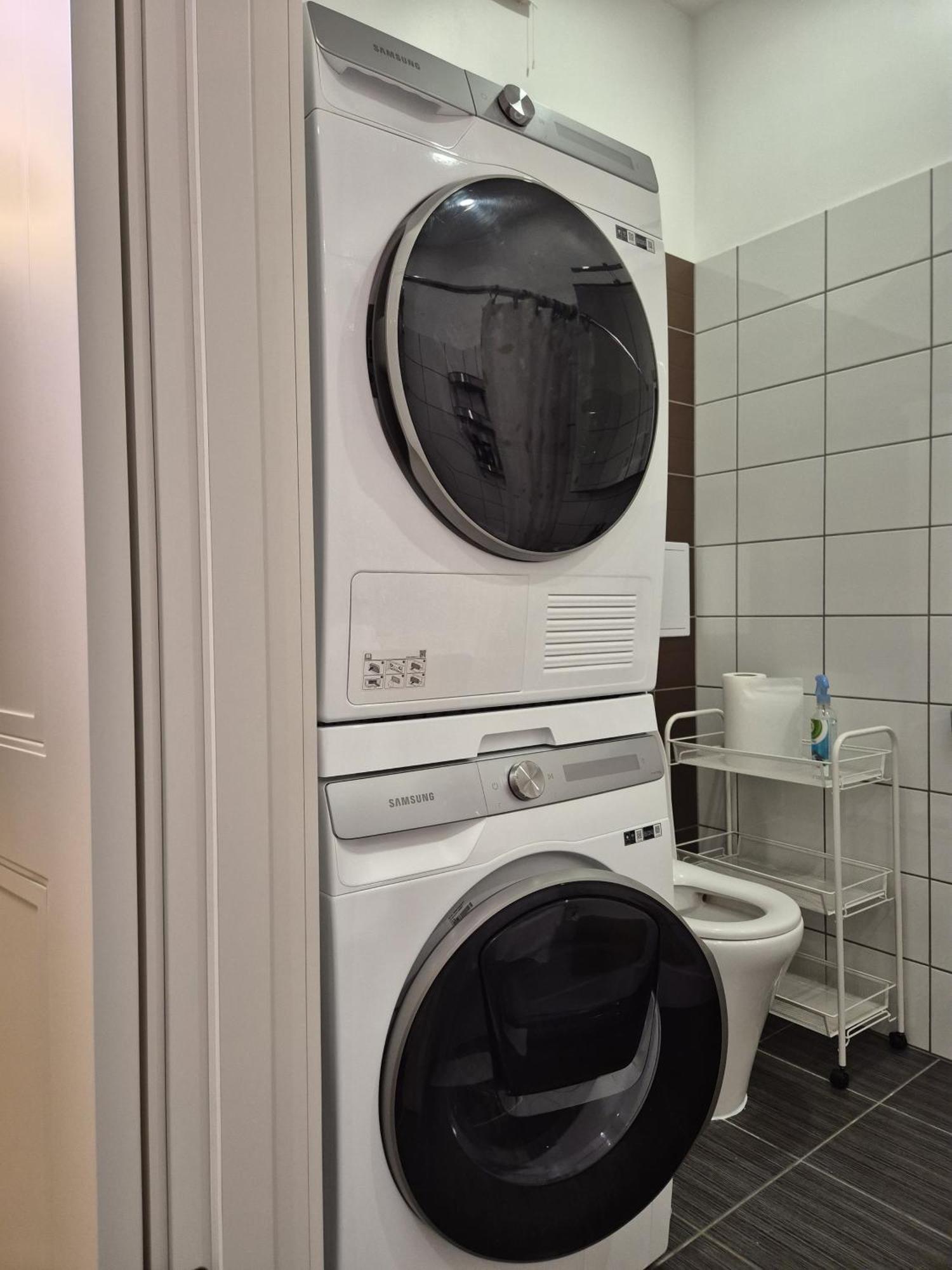 Appartamento Modern Comfort - Free Parking, Lift, Balcony Riga
