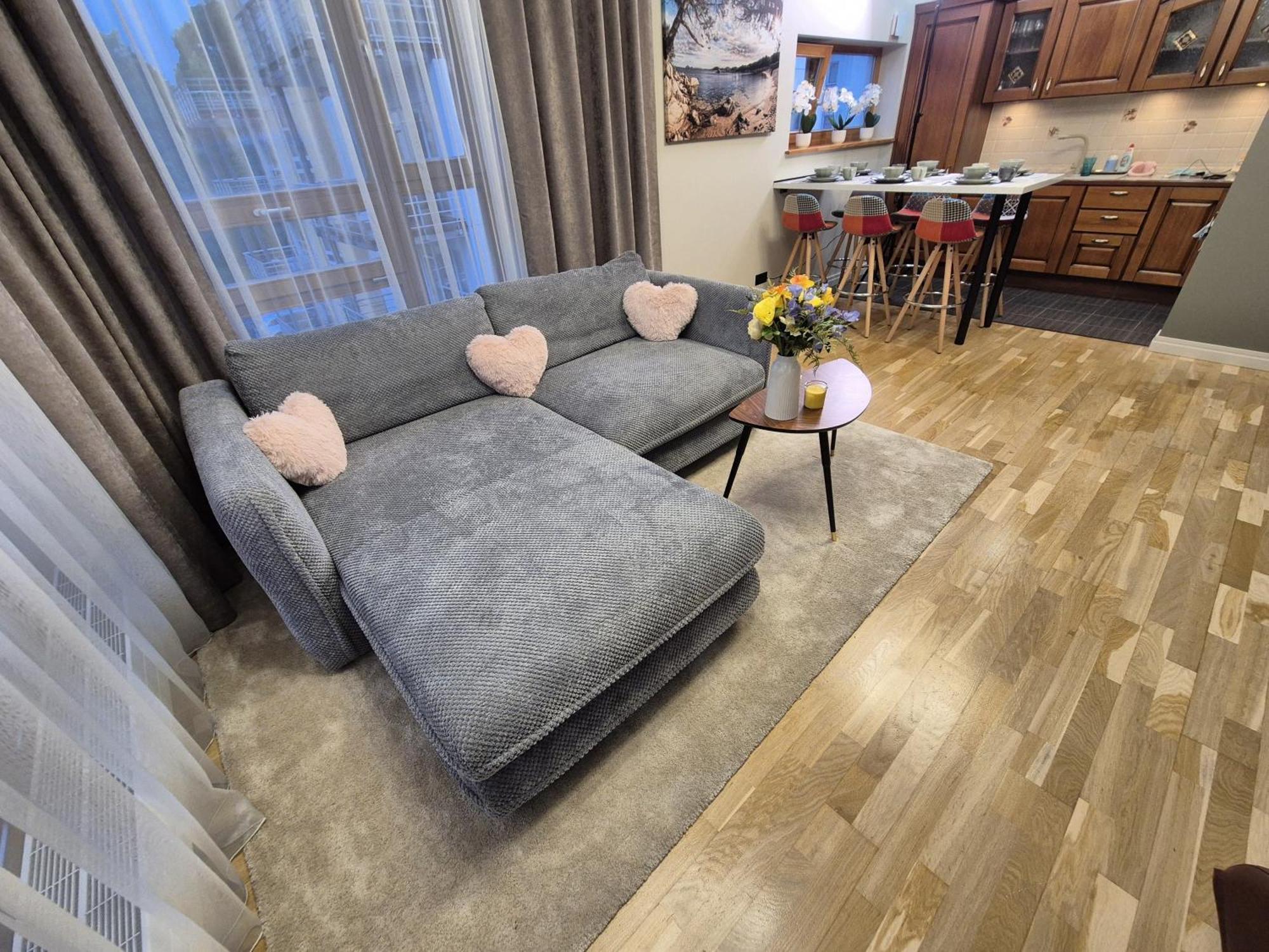 Modern Comfort - Free Parking, Lift, Balcony Appartamento Riga